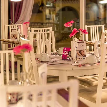 The Originals Boutique, Clair Hotel,