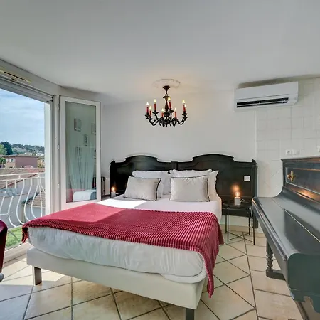 מלון The Originals Boutique, Clair Hotel,