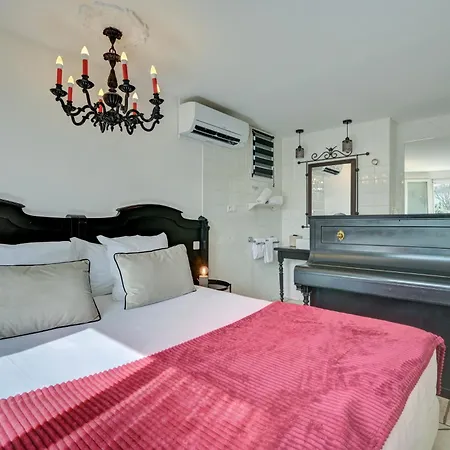 The Originals Boutique, Clair Hotel, מלון מרטיג