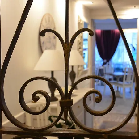 The Originals Boutique, Clair Hotel, מלון מרטיג