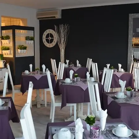 מלון The Originals Boutique, Clair Hotel,